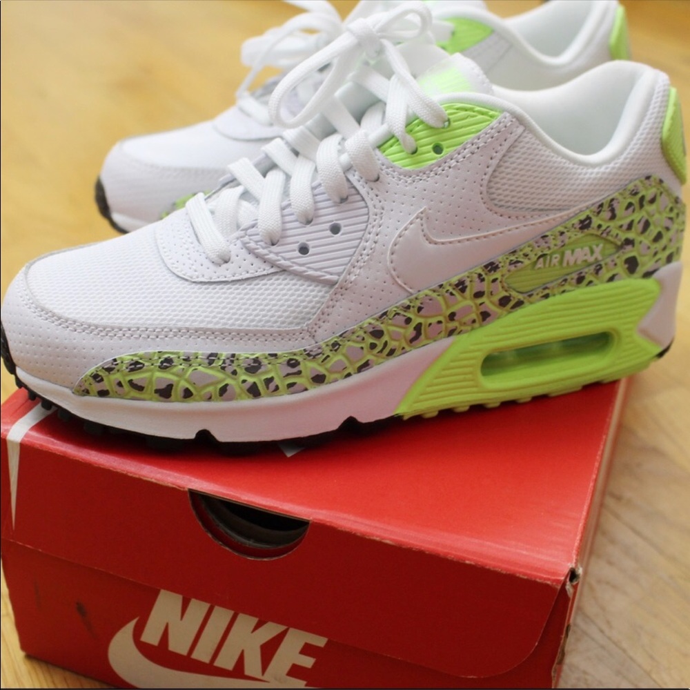 Nike green and white air max